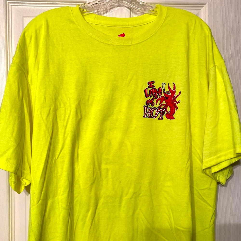 Unisex crawfish Hanes tag less shirt xl couture